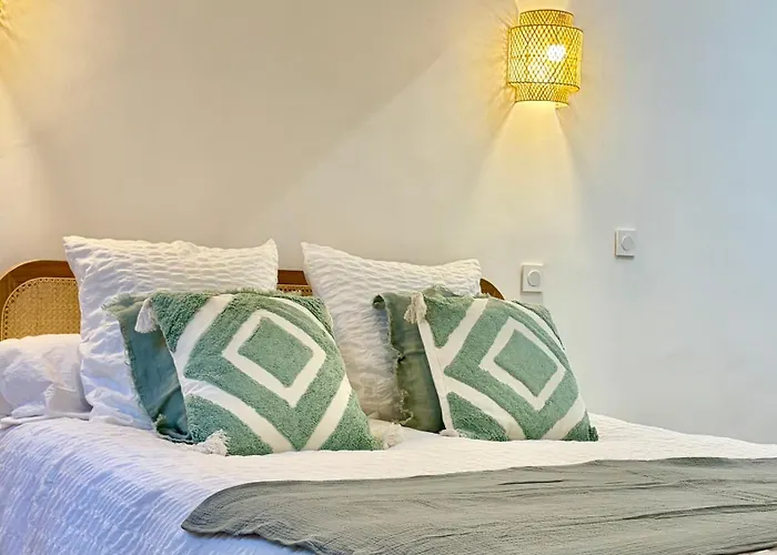 La Boheme Cosy Near Ac Near Festival アパート