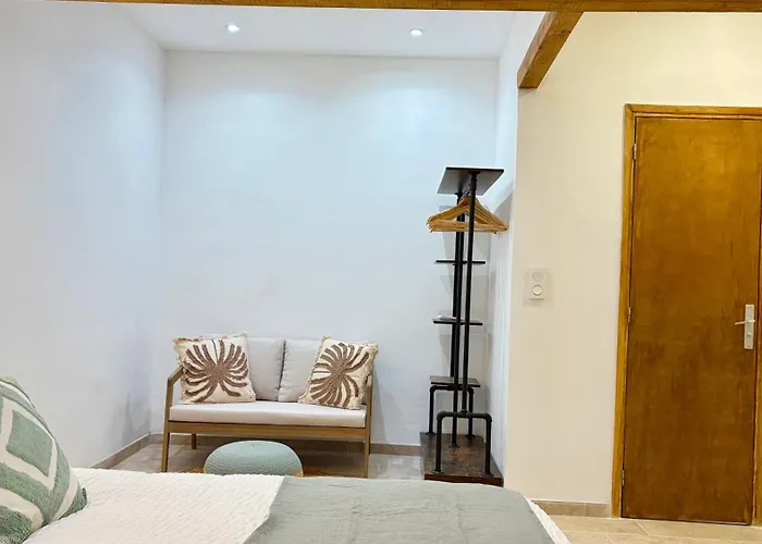 アパート La Boheme Cosy Near Ac Near Festival