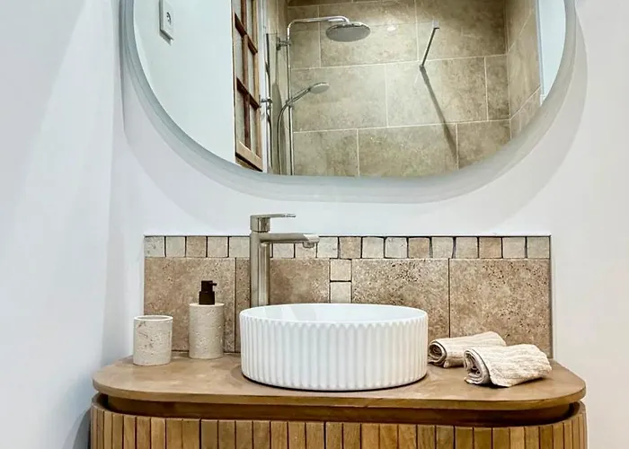 La Boheme Cosy Near Ac Near Festival アパート