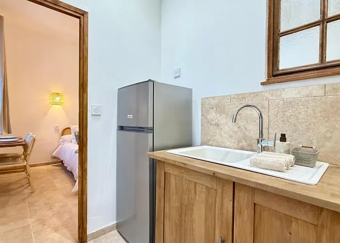 La Boheme Cosy Near Ac Near Festival アパート